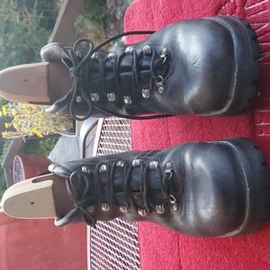 💥SOLD💥Limmer,Custom"Made Hiking Boots,Best Made In The World 🌎